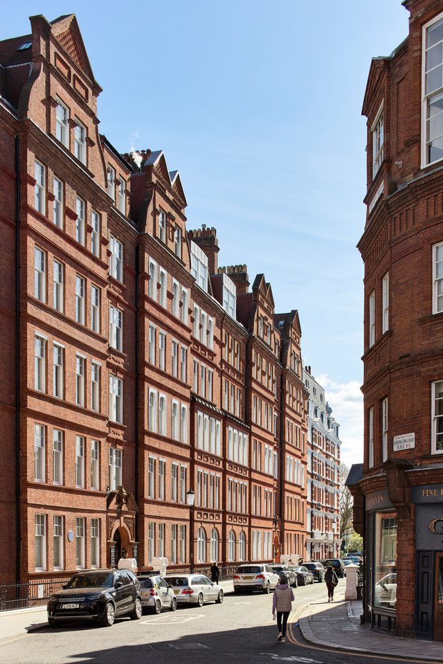 Kensington Court Gardens